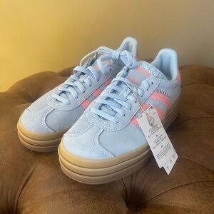NWT Adidas Gazelle Bold Athletic Shoes
Color - Clear Sky / Semi Pink / Silver